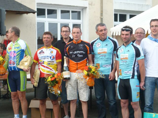 PODIUM DE ROUEZ EN CHAMPAGNE 21/7